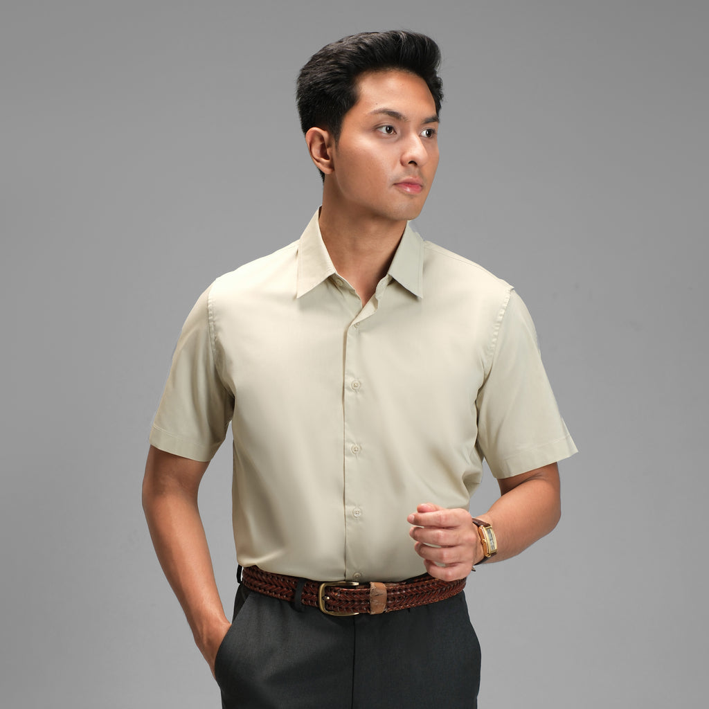 CUTOFF Vaughn Formal Shirt Clean Look Kemeja Kerja Basic Pria Stretch Pendek