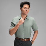 CUTOFF Vaughn Formal Shirt Clean Look Kemeja Kerja Basic Pria Stretch Pendek